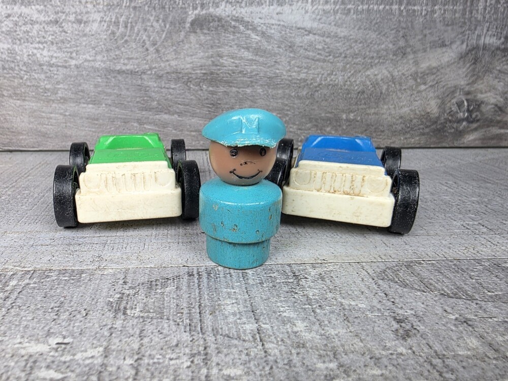 Vintage Fisher Price Little People Race Cars Driver Lot Wood Figure 27b